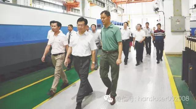深圳市宝安区委书记黄敏莅临esb世博网激光考察调研